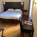 Hotel Restaurant Les Deux Freres 2*