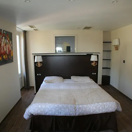 فندق Restaurant Les Deux Freres