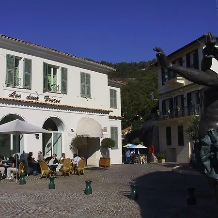 Restaurant Les Deux Freres 2* Rocabruna
