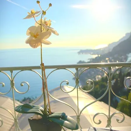 فندق Restaurant Les Deux Freres روكوبرُن كاب مارتي