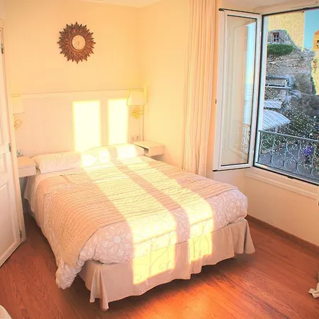 Restaurant Les Deux Freres 2* روكوبرُن كاب مارتي