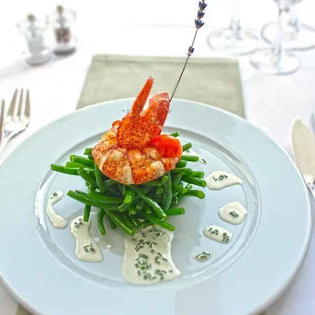 فندق Restaurant Les Deux Freres 2*