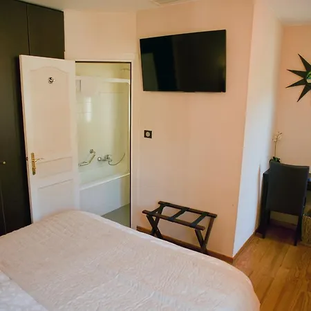 Restaurant Les Deux Freres 2* روكوبرُن كاب مارتي