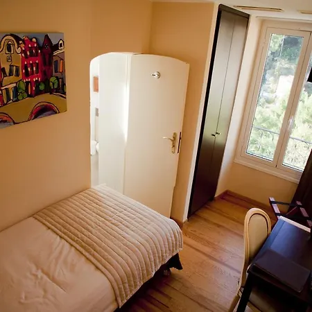 فندق Restaurant Les Deux Freres