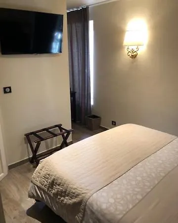 Restaurant Les Deux Freres فندق