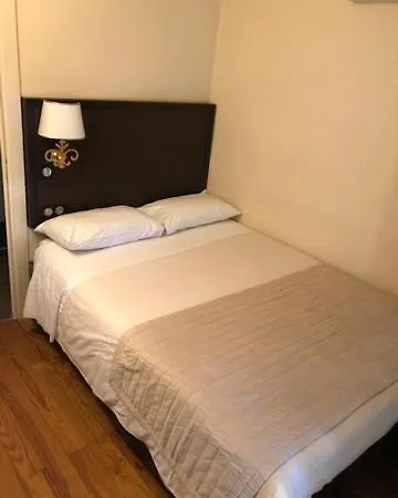 Restaurant Les Deux Freres فندق