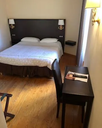 فندق Restaurant Les Deux Freres 2*