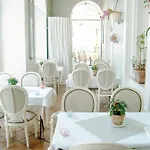 Restaurant Les Deux Freres Szálloda